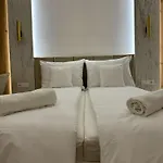 Mona Luxury - Free Garage Parking Apartament