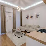 Mona Luxury - Free Garage Parking *