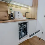 Mona Luxury - Free Garage Parking Apartament Sarajewo
