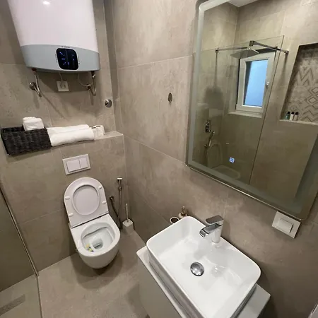 Mona Luxury - Free Garage Parking *