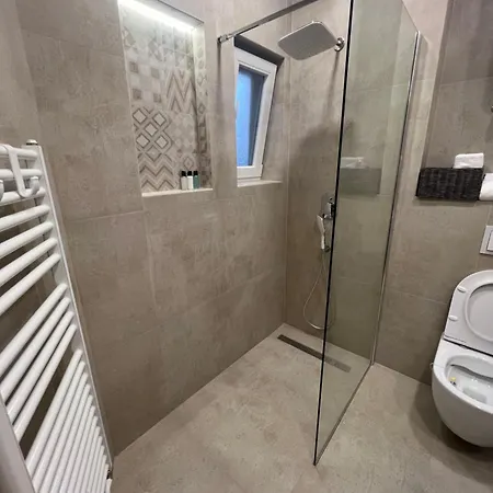 Mona Luxury - Free Garage Parking Szarajevó