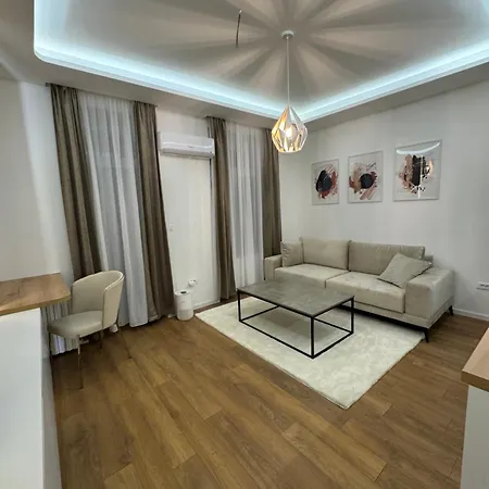 公寓 Mona Luxury - Free Garage Parking