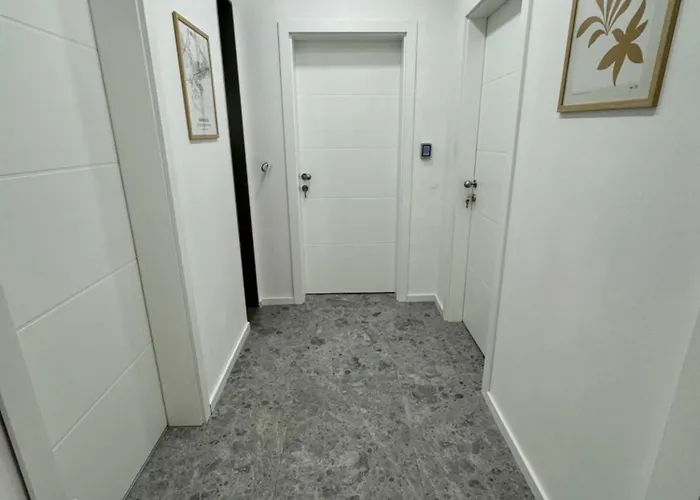 Mona Luxury - Free Garage Parking *