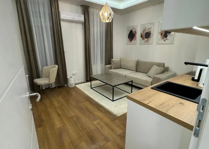 Mona Luxury - Free Garage Parking